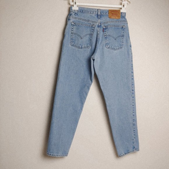 LEVIS Vintage 550 Jeans Relaxed Fit Tapered Leg Light Wash from 1999 - Picture 5 of 11